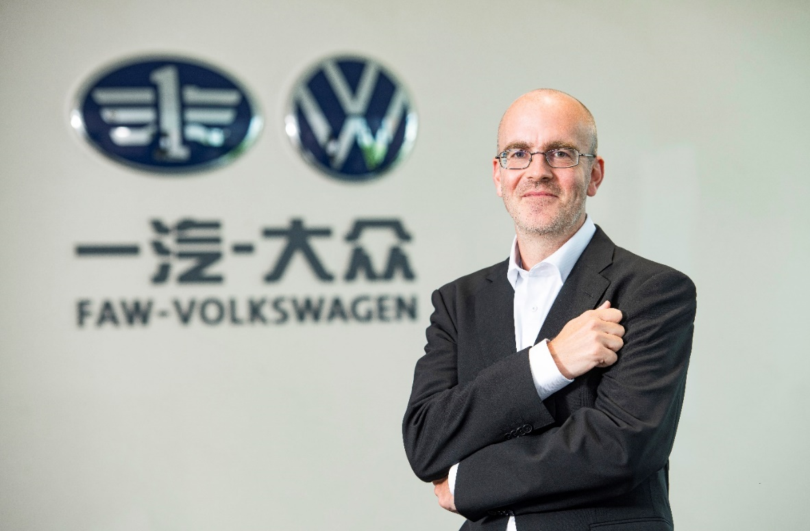 202CQ9电子3年下半年车圈人事变动一览:多家企业高层变动(图5) 202CQ9电子3年下半年车圈人事变动一览:多家企业高层变动(图5)