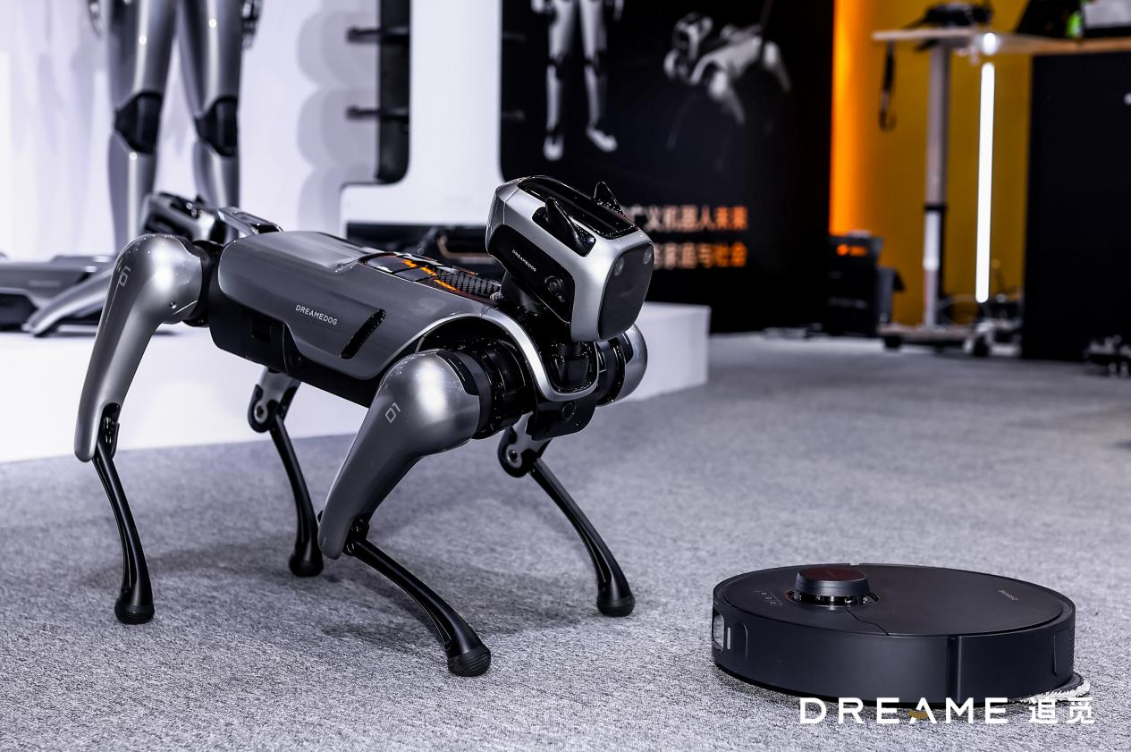 追觅科技俞浩：机器人“iPhone”时刻硬件成本降低与软件生态CQ9电子是机会(图4)