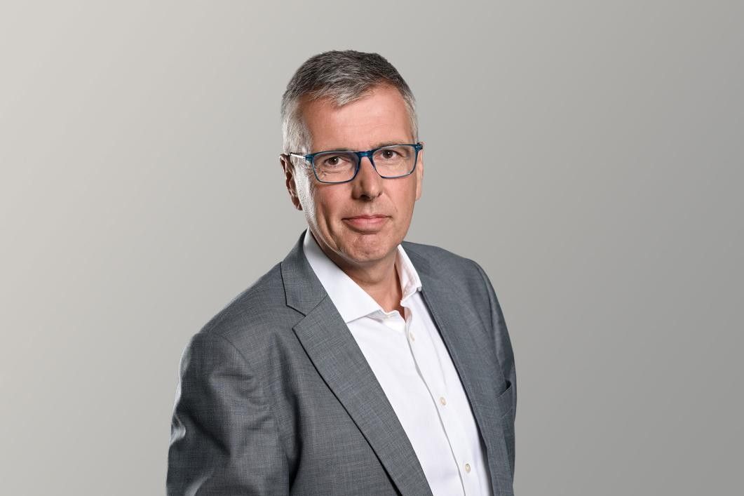 聚焦电气化与软件定义汽车 采埃孚燃油车业务占比降至27%CQ9电子(图1)