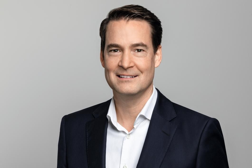 聚焦电气化与软件定义汽车 采埃孚燃油车业务占比降至27%CQ9电子(图4)