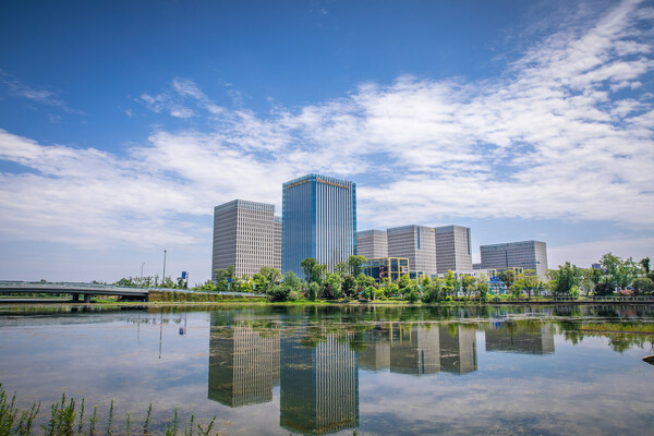 高分通过国家数字服务出口基地复审天府软CQ9电子件园有何秘诀？(图1)