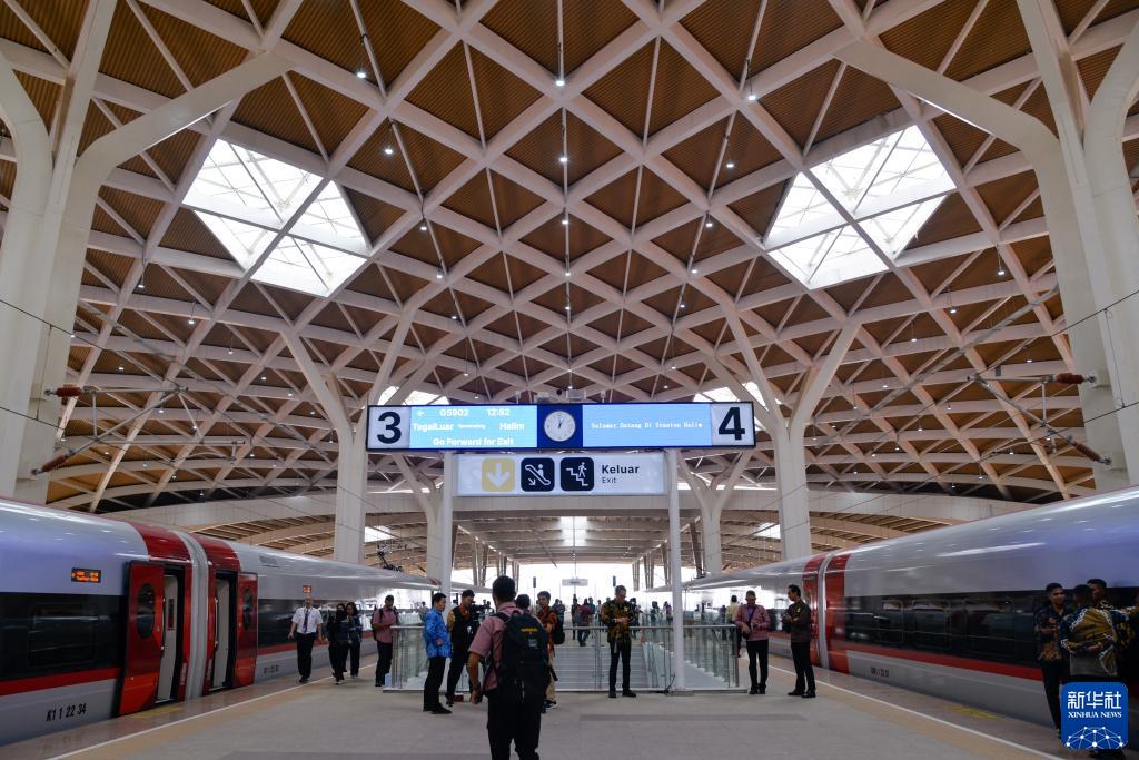 CQ9电子“一带一路”高峰论坛丨雅万高铁助力印尼民众加速奔向美好生活(图18)