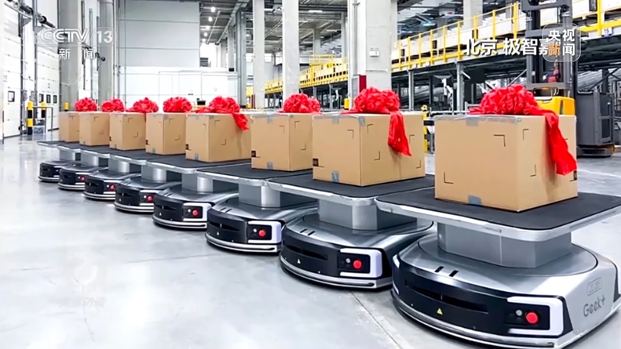 焦点访谈丨CQ9电子中国机器人 跑出加速度(图8)