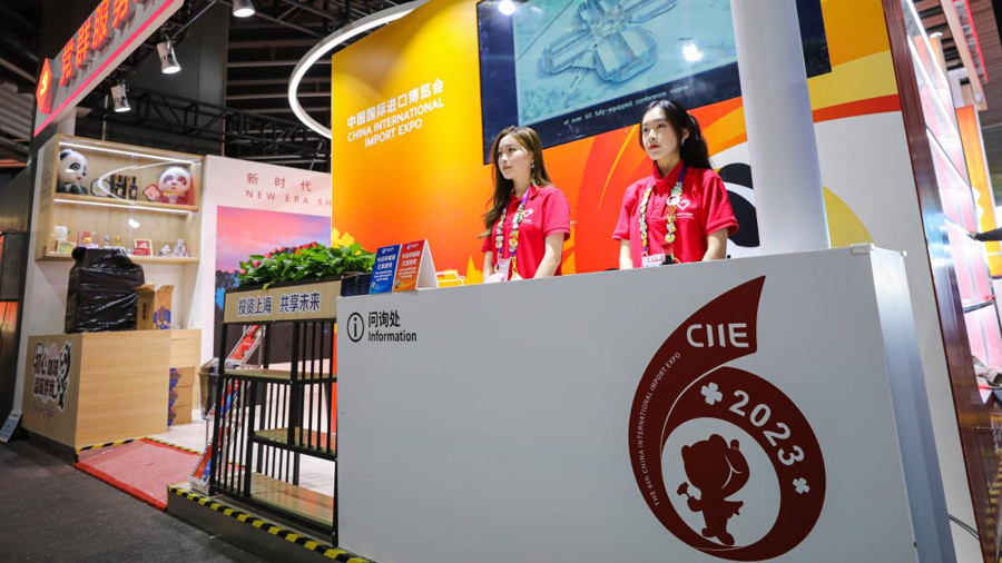 CQ9电子200多家企业连续六年参展进博会的魅力在会里更在会外(图3)