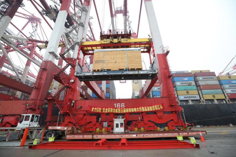 CQ9电子200多家企业连续六年参展进博会的魅力在会里更在会外(图2)