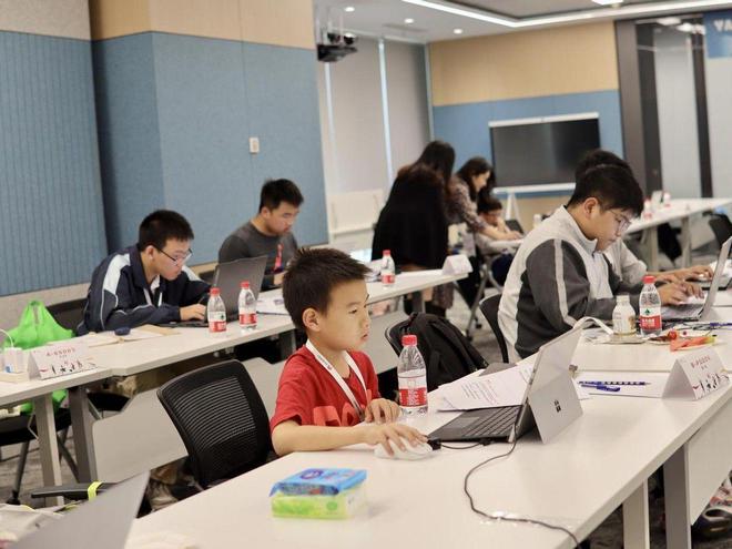 CQ9电子第二届华为云杯“少年开发者”人工智能大赛总决赛成绩公布(图4) CQ9电子第二届华为云杯“少年开发者”人工智能大赛总决赛成绩公布(图4)