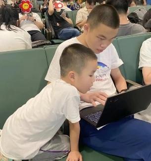 14岁编程少年创办十余人软件工作室 这位编程猫学员是如何做到的CQ9电子(图3)