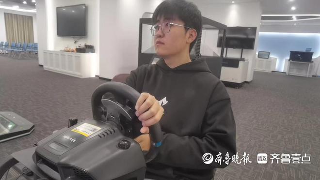 CQ9电子两次科目二没考过山东大学生自己开发驾考模拟系统(图2) CQ9电子两次科目二没考过山东大学生自己开发驾考模拟系统(图2)