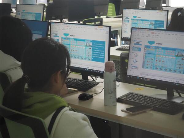 山东财经大学圣泉书院实验实践基地投入使用(图4)