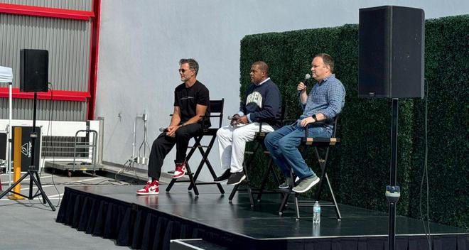 特斯拉高管再回应取消开发25万美元电动汽车传闻(图1)