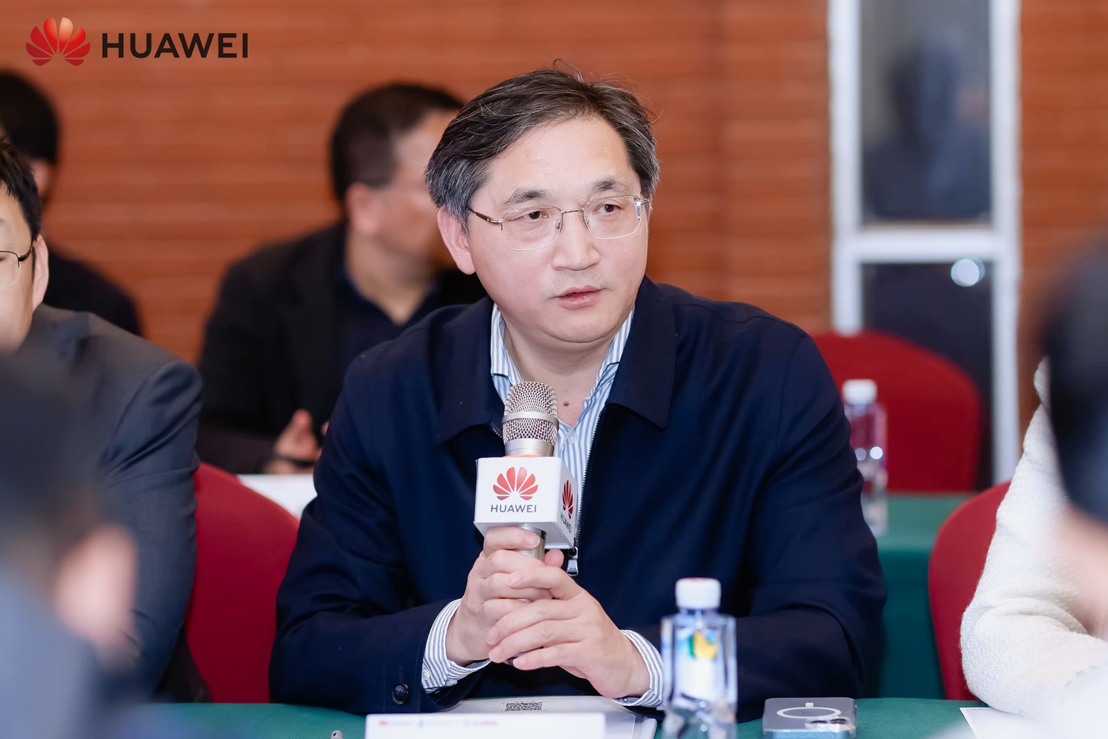 华为云与中关村科学城联合举办“大模型驱动的软件研发”技术沙龙助推企业研发智能化升级(图3)