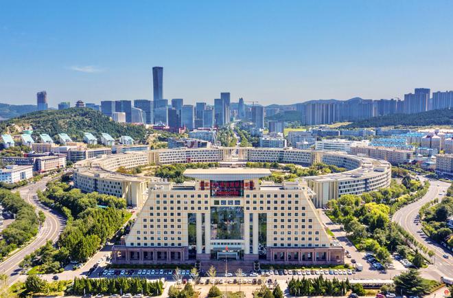 从春天出发｜齐鲁软件园：提档升级推动新质生产力快速发展(图1)