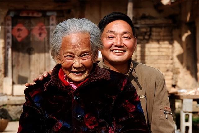 54男相亲46岁女男方：在一起不能分房睡女方：我儿子随你姓(图3)