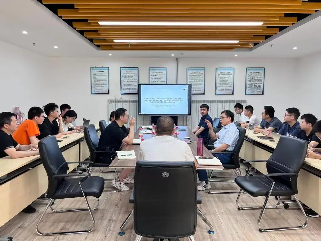 从一个“雷军”到一批基地超40万软件开发者活跃在武汉(图1)