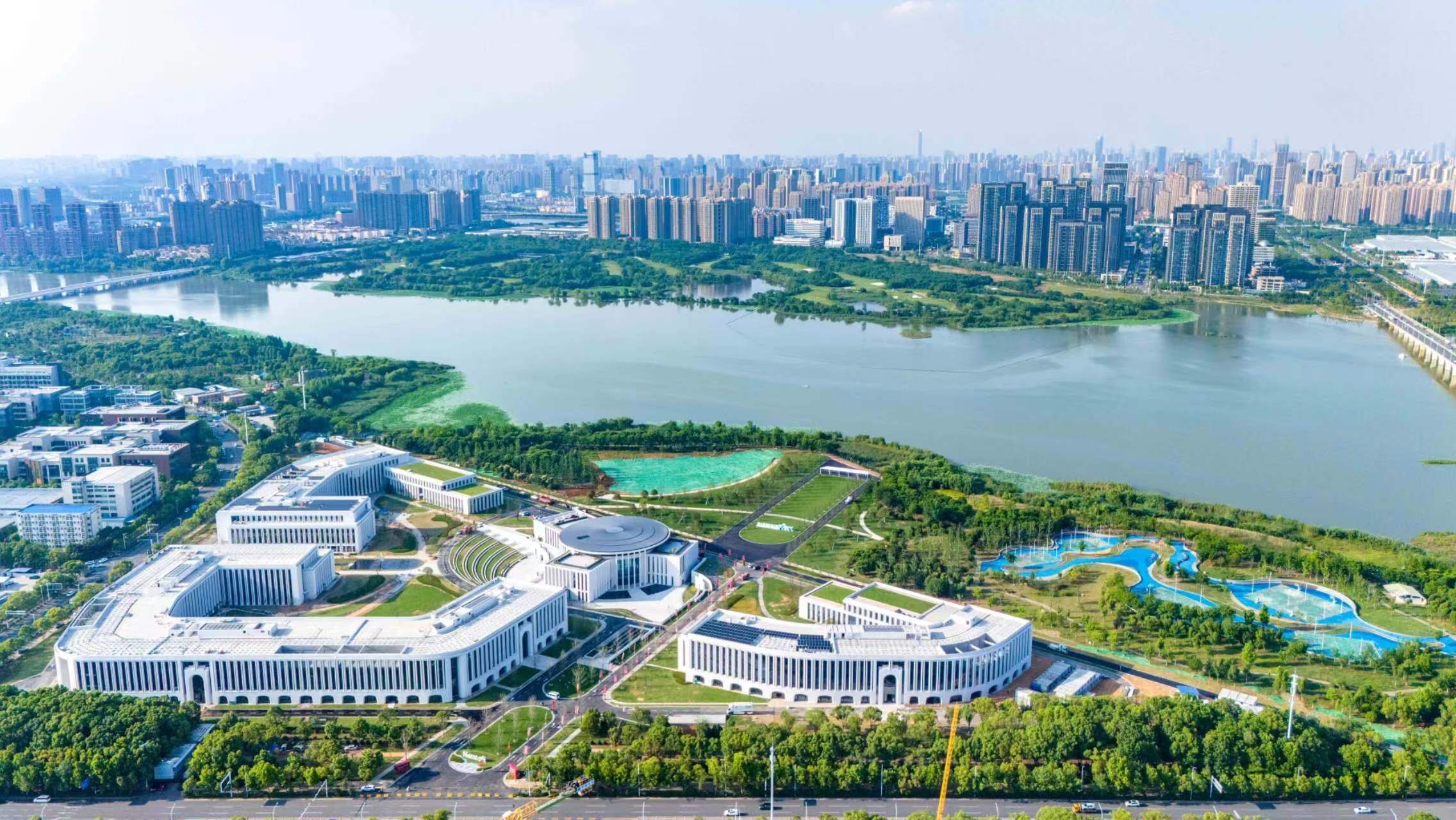 从一个“雷军”到一批基地超40万软件开发者活跃在武汉(图3)