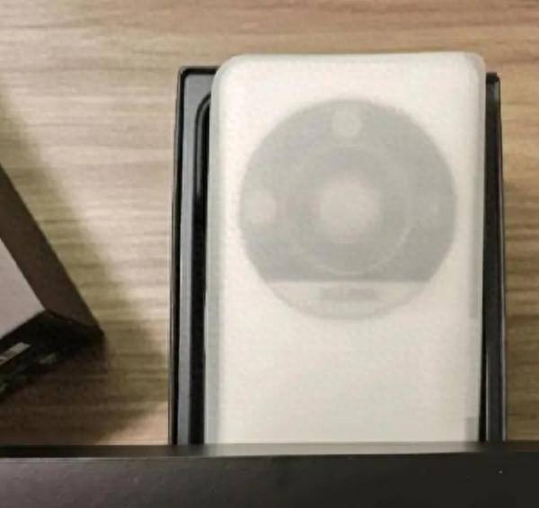 “硬件早就stand by了”爆料称华为Mate70能否如约看的是软件适配(图4) “硬件早就stand by了”爆料称华为Mate70能否如约看的是软件适配(图4)