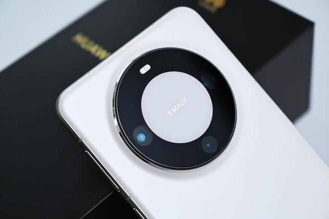 真相揭晓!华为Mate 70硬件万事俱备软件适配进度成关键!(图3) 真相揭晓!华为Mate 70硬件万事俱备软件适配进度成关键!(图3)