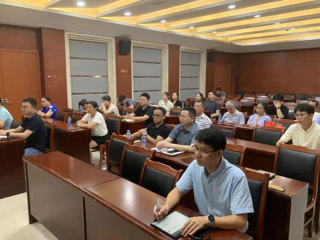 为企服务送课上门!南昌高新区举办第二期“软件开发技术应用专题讲堂”(图1) 为企服务送课上门!南昌高新区举办第二期“软件开发技术应用专题讲堂”(图1)