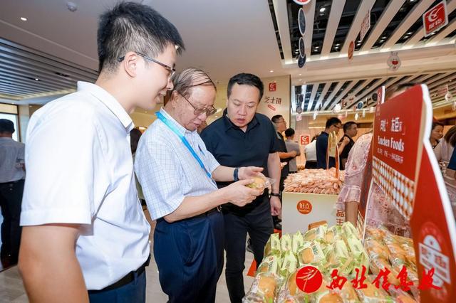 三原高新区管委会主任文锋随中国开发区协会代表团赴福建省先进园区考察交流(图2)